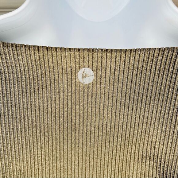 90 Degree By Reflex Rib Twist Cropped Top Long Sleeve Night Sage Green M - Picture 4 of 10